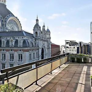 luxe-penthouse-rooftop-terrace-spectacular-view.hotelsantwerp.net/