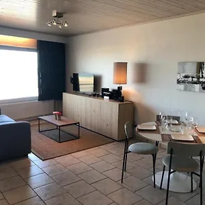 Appartement - Beachfront C3 - Seaview Cosy 4 Personen Met Frontaal Zeezicht, Direct Aan Het, Oostende